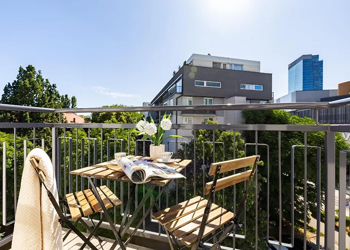 Urban Nivy Retreat * Bratislava