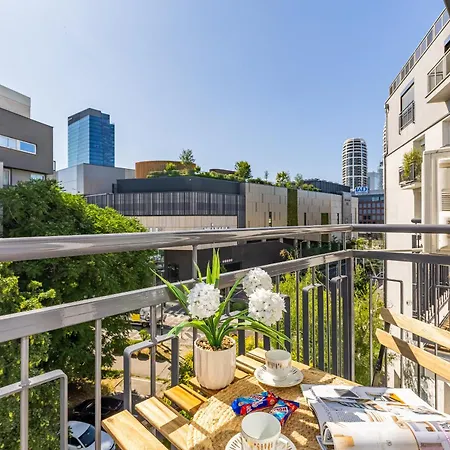 Urban Nivy Retreat * براتسيلافا