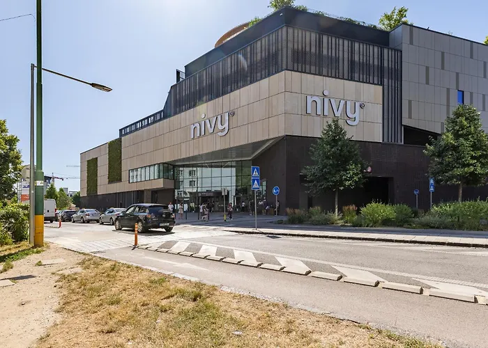 Urban Nivy Retreat براتسيلافا