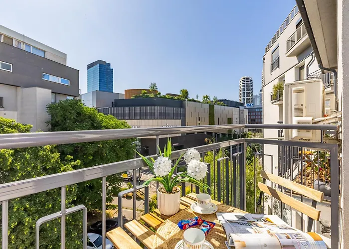 Urban Nivy Retreat * براتسيلافا